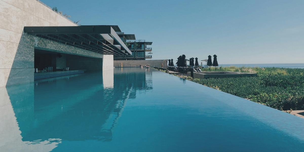 How to Achieve Cleaner Pools with Fewer Chemicals