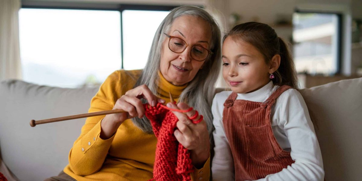 Knitting and Crochet Patterns: Cozy Scarves, Hats, and Blankets for Cooler Weather