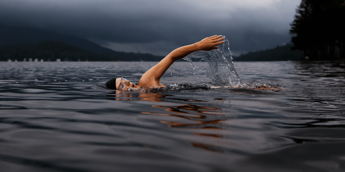 Strength and Stamina: Achieving Fitness Through Tailored Swim Workouts